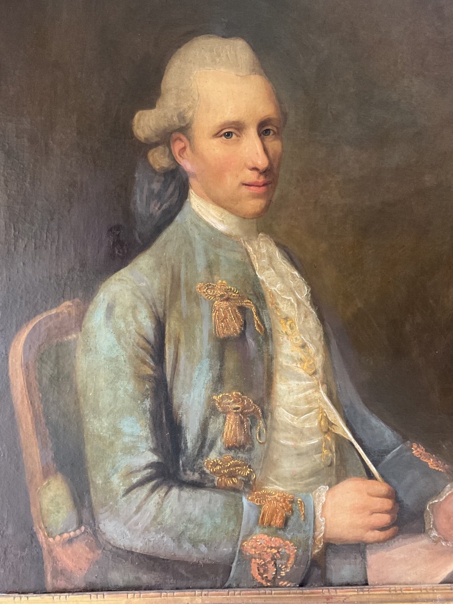 école Française Du XVIIIe Siècle Portrait D’homme à La Plume . Huile Sur Toile.-photo-4