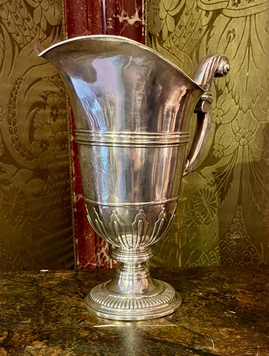  18th Century Silver Metal Armorial Ewer-photo-3