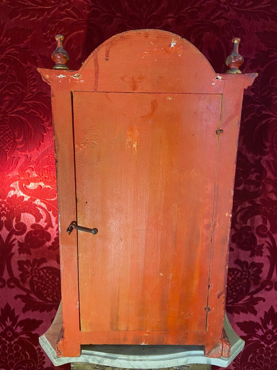 18th Century Red Lacquer Showcase-photo-1