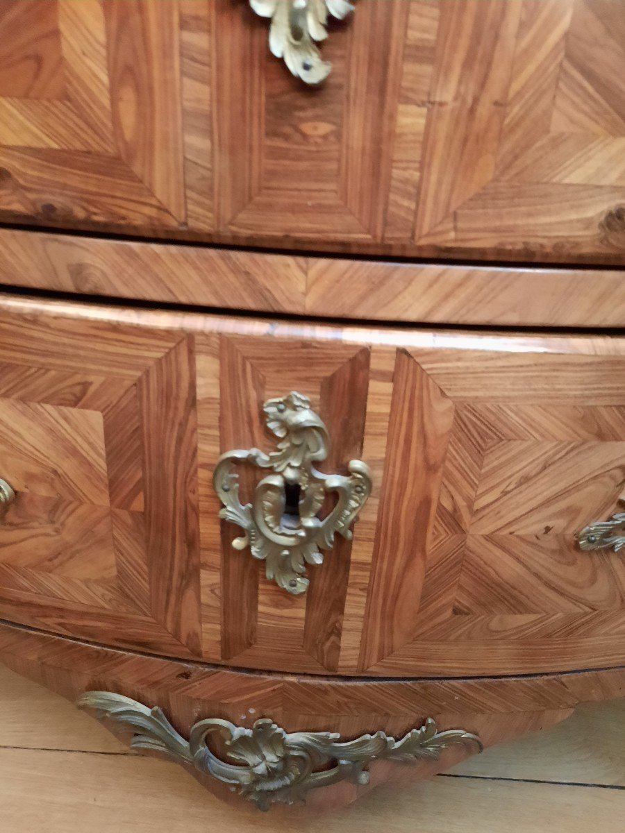 Louis XV Marquetry Wooden Commode (18th Century)-photo-6