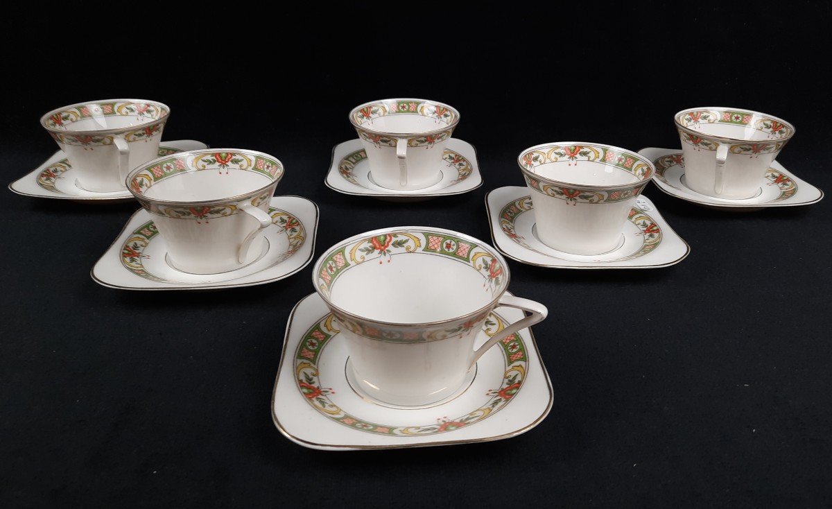 Ensemble De Six Tasses En Porcelaine De Limoges 