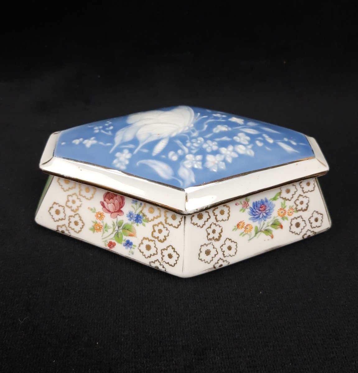 Limoges Porcelain Box (20th Century)