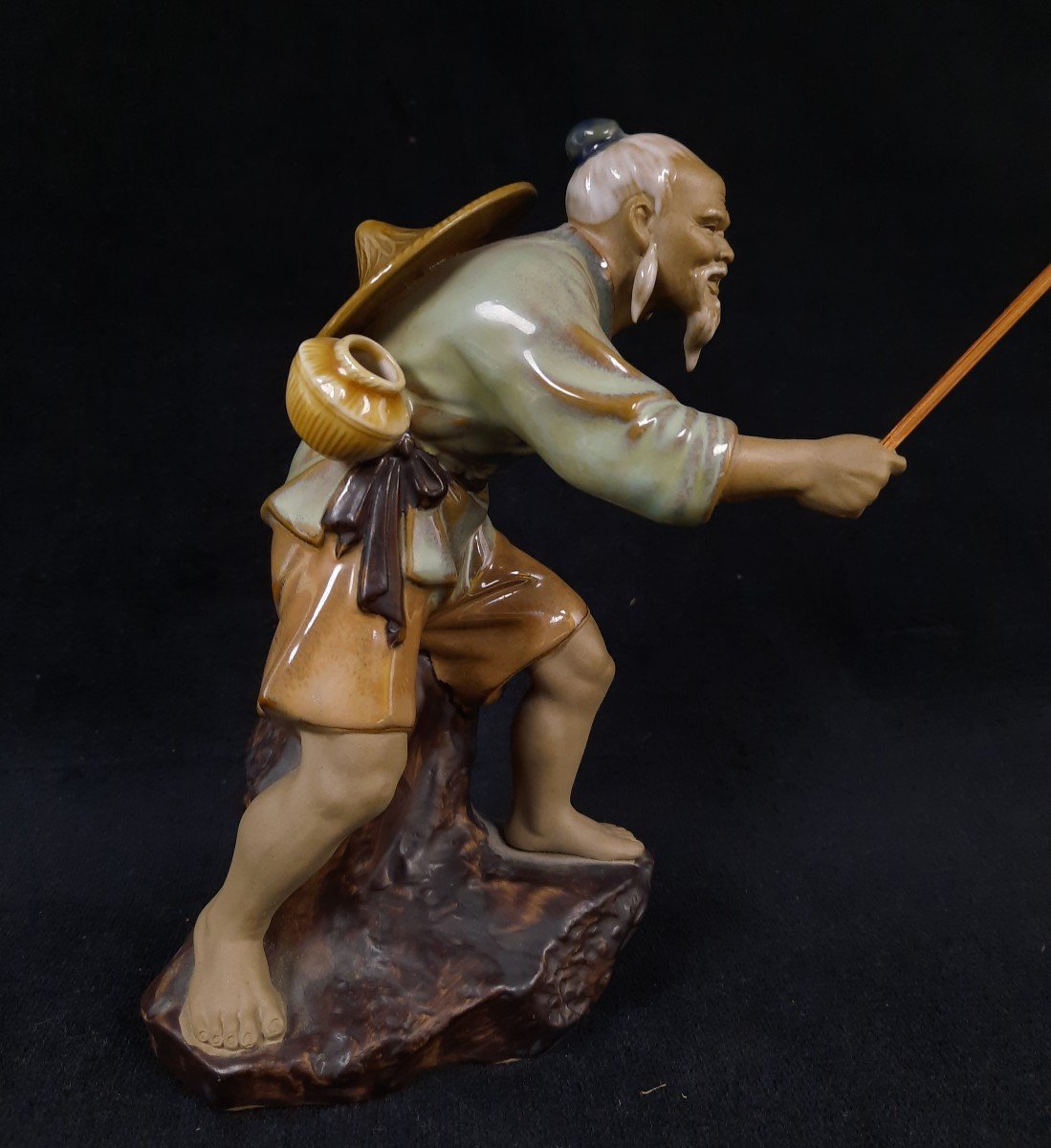 Sandstone Sculpture Of A Fisherman (china - 20th Century)