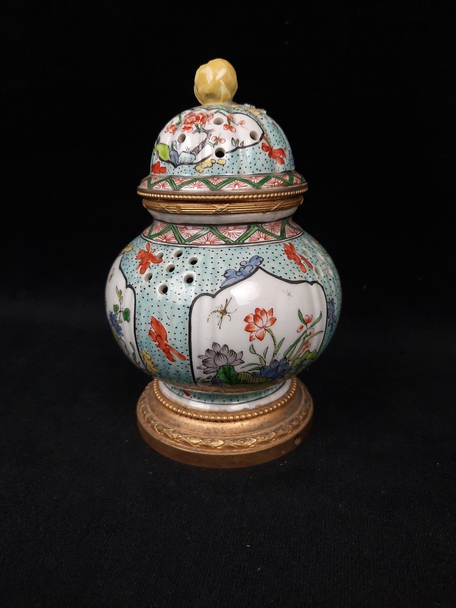 Porcelain Incense Burner -photo-2