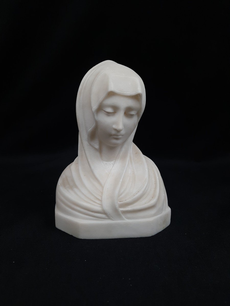 Alabaster Of A Woman (19th Century)