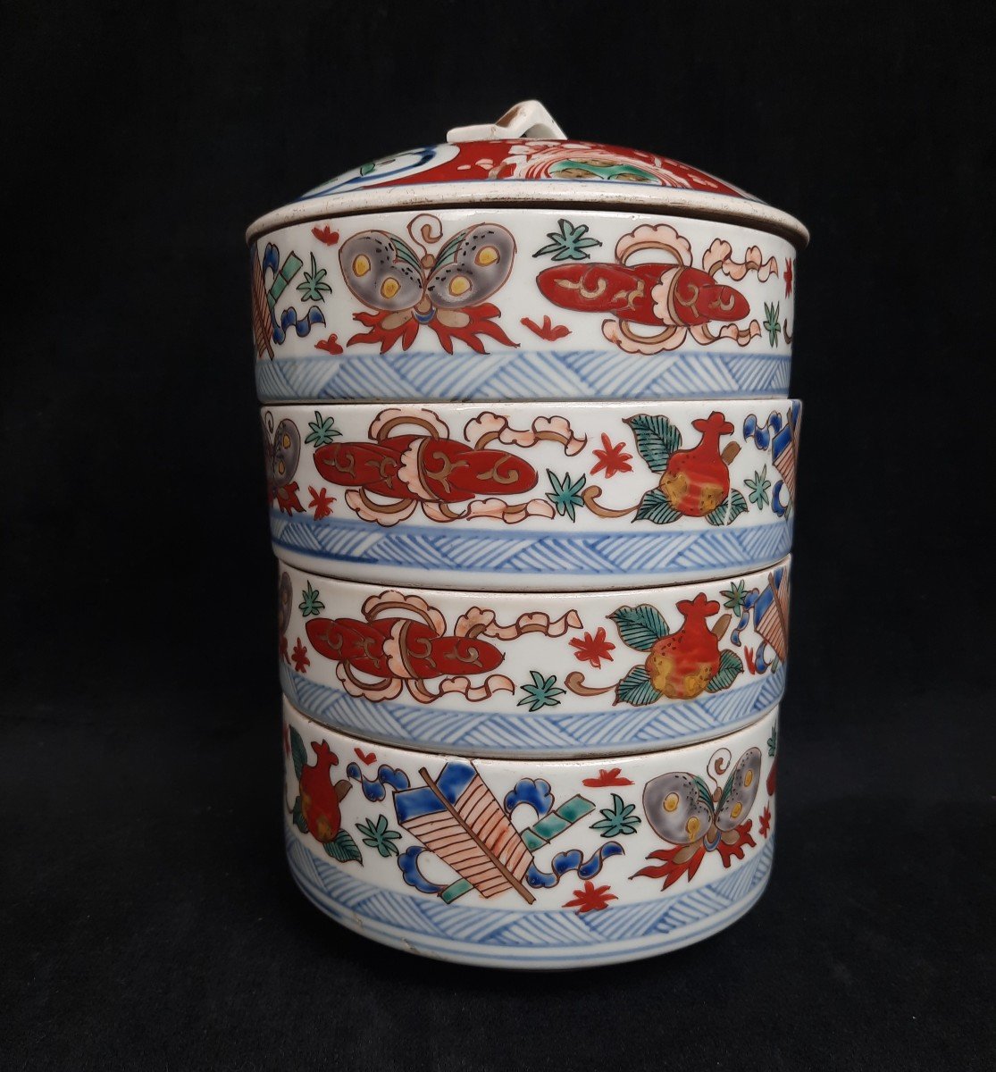 Imari Porcelain Jūbako - Japan (20th Century)