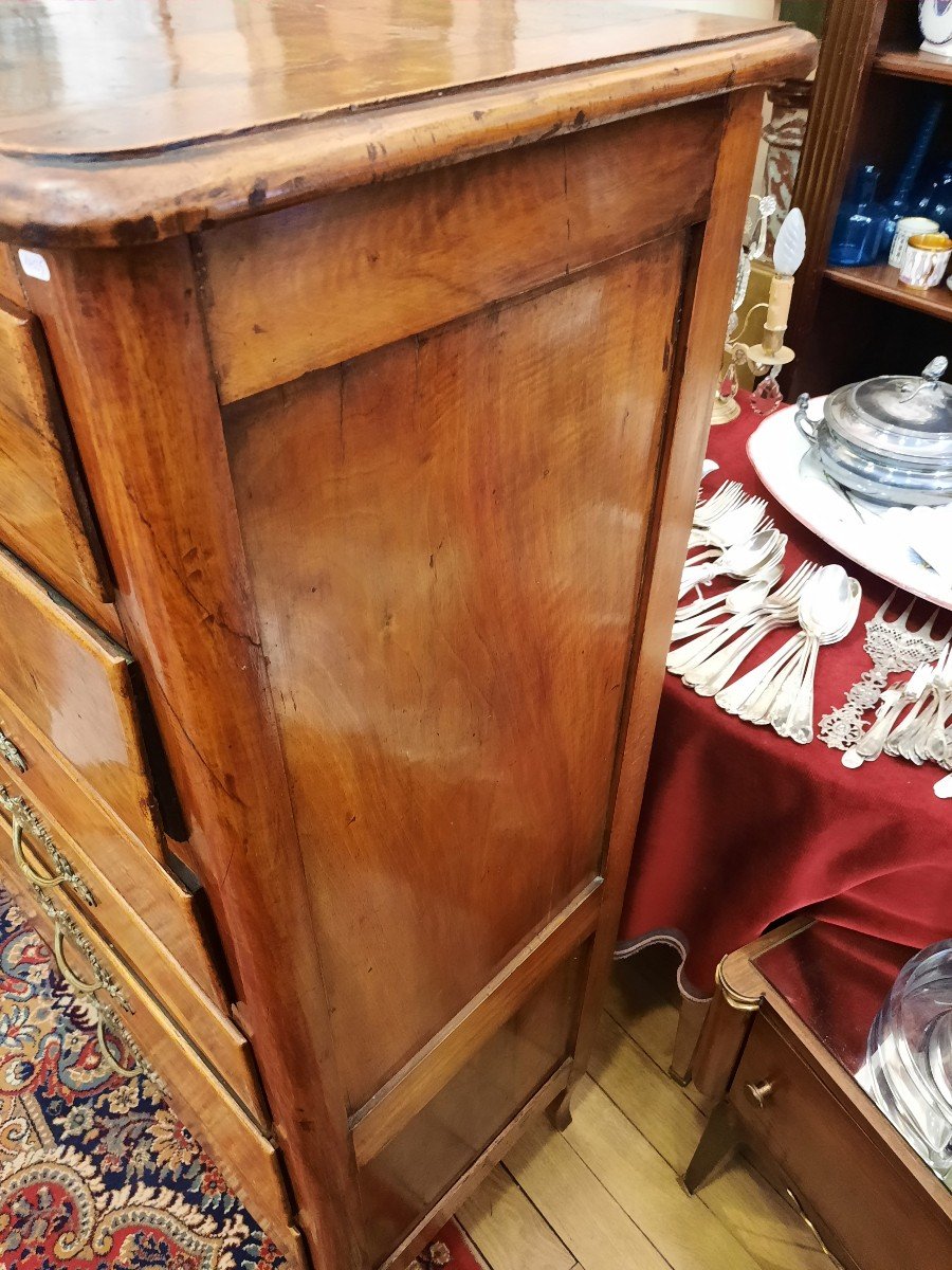 18th Century Walnut Chest Of Drawers -photo-2