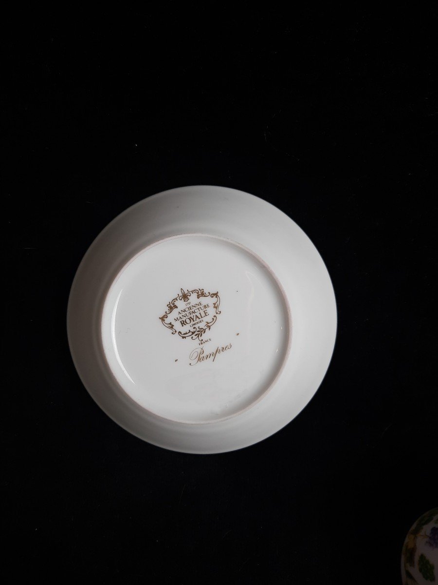 Tasse En Porceelaine - Ancienne Manufacture Royale -photo-1