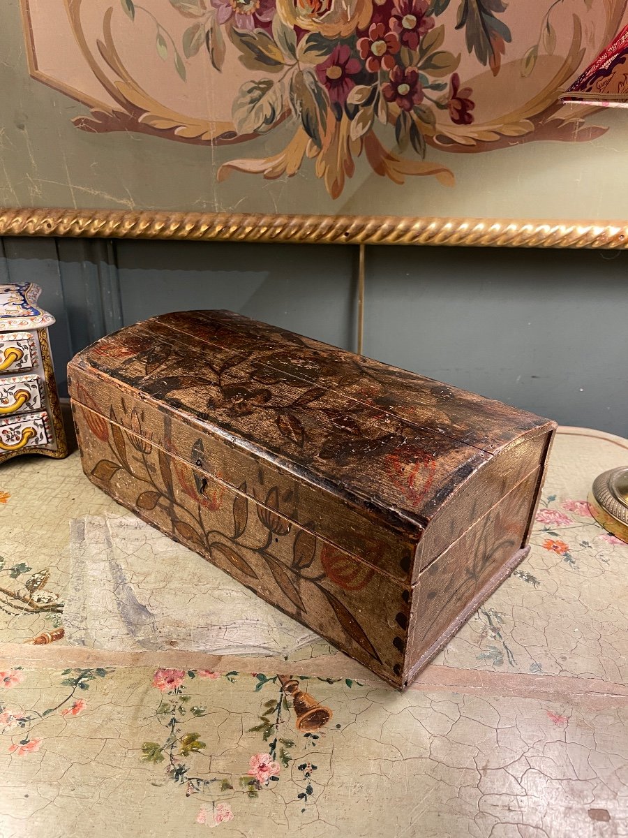 Small 18th Century Wedding Box-photo-4