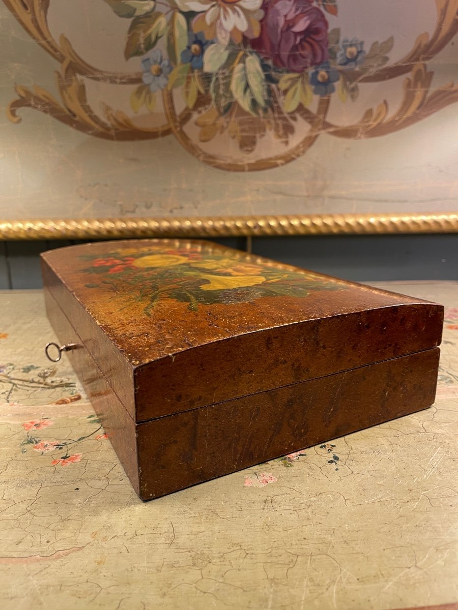 Quadrille Box In Painted Wood With Floral Decor-photo-3