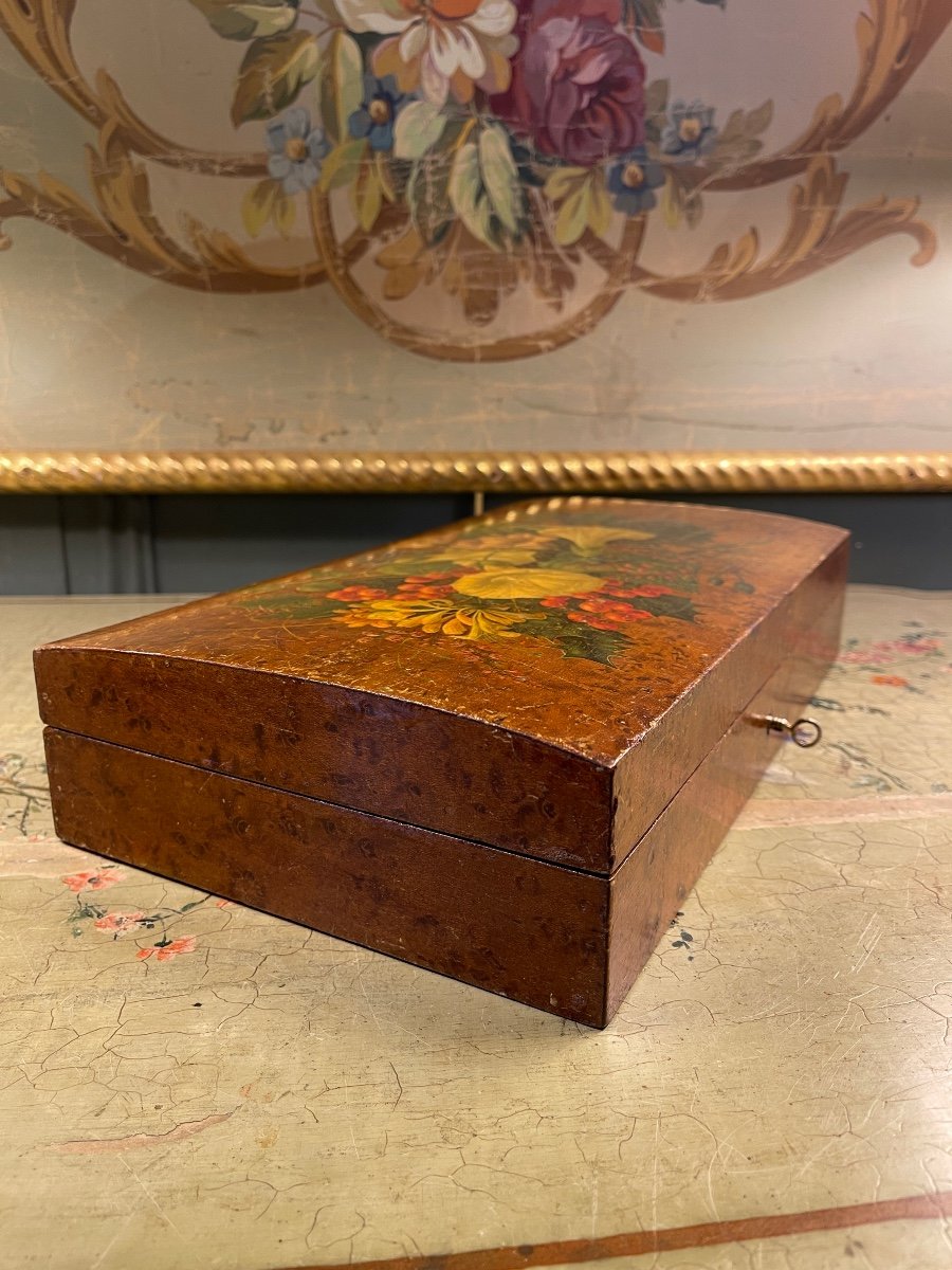 Quadrille Box In Painted Wood With Floral Decor-photo-1