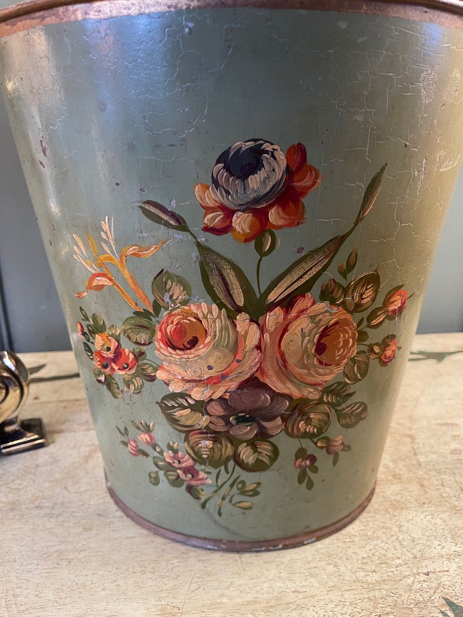 Painted Sheet Metal Wastebasket-photo-1