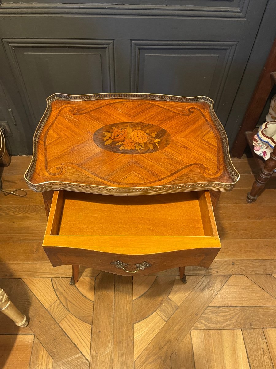 Marquetry Table With Floral Decor-photo-3