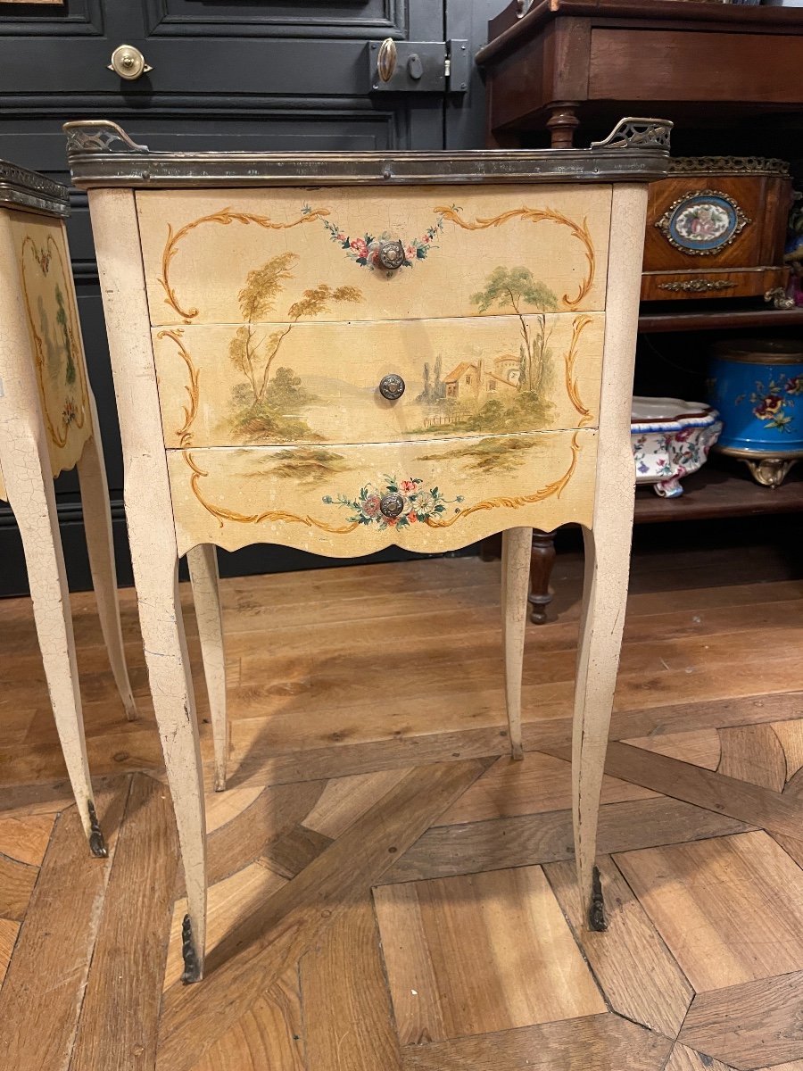 Pair Of Chiffonniere Tables In Painted Wood-photo-6