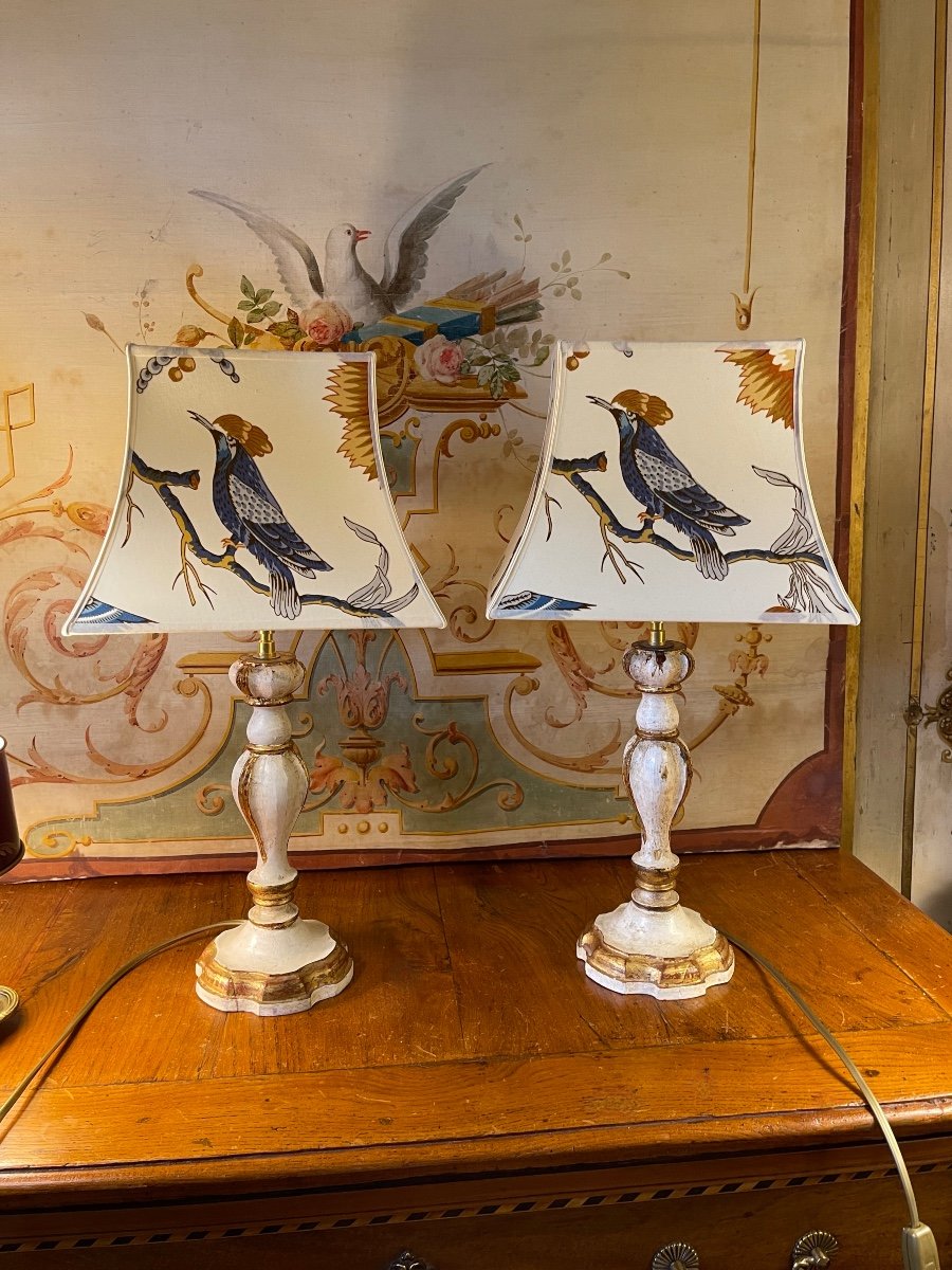 Pair Of Lamps In Painted And Gilded Wood, Height 48 Cm-photo-2