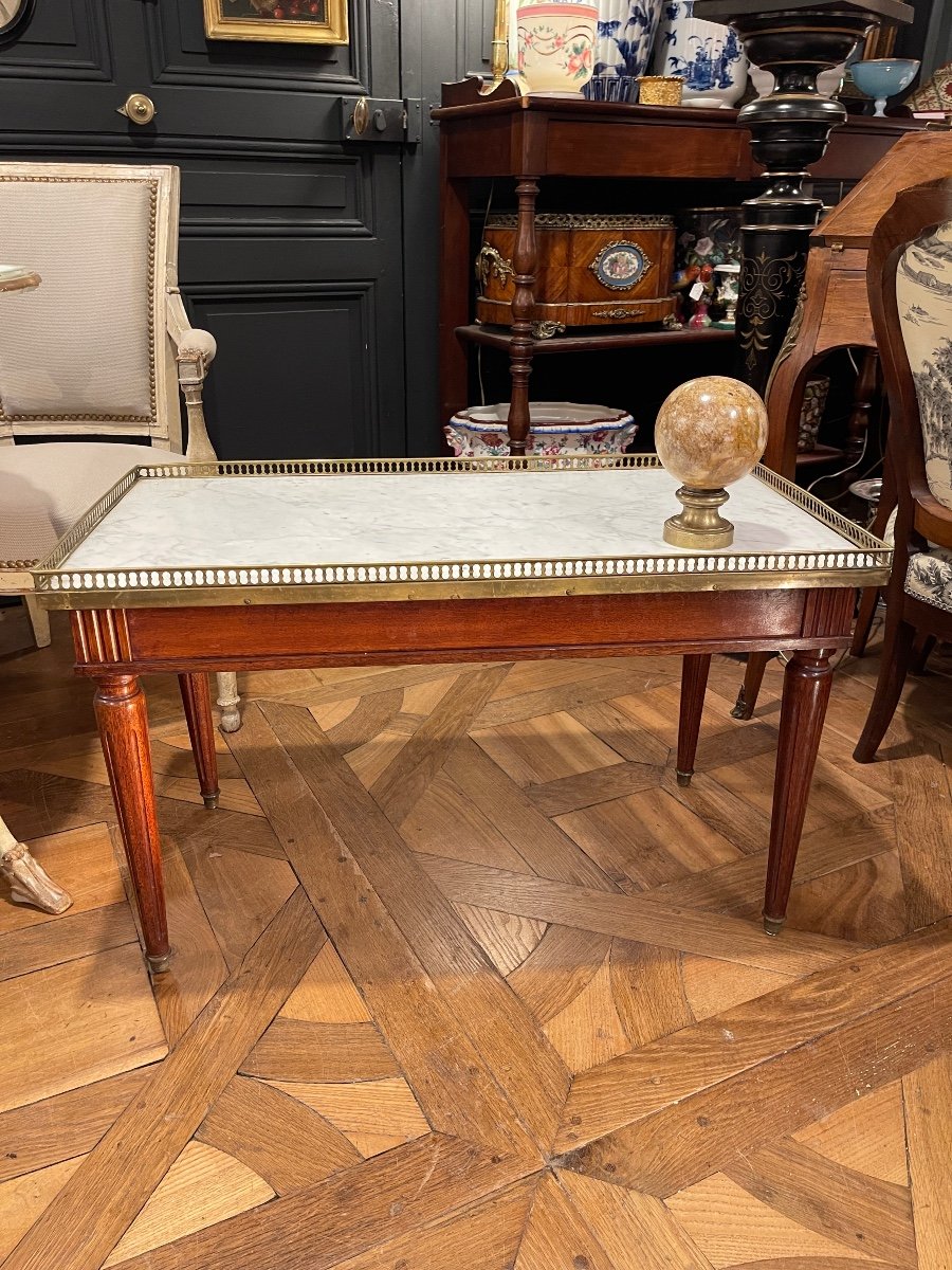 Louis XVI Style Coffee Table-photo-1