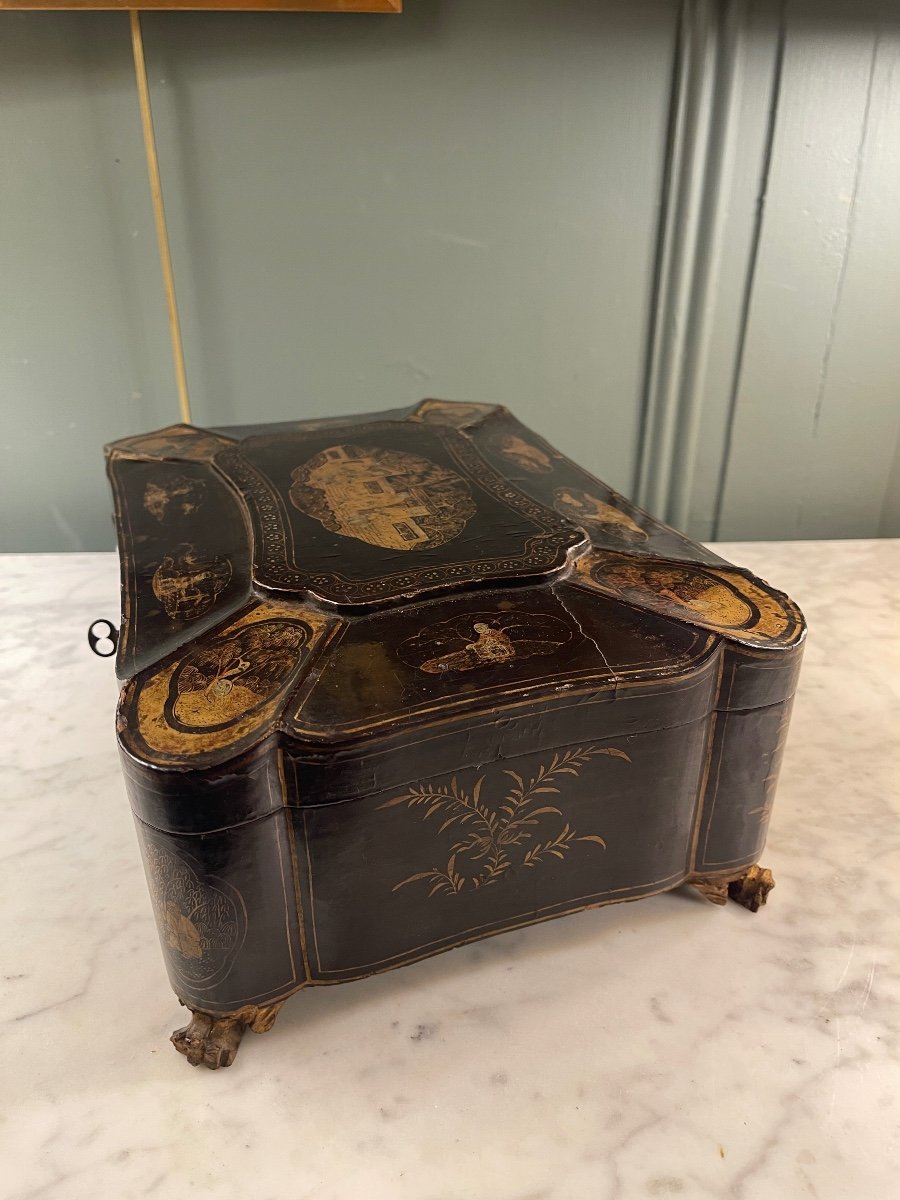 19th Century Lacquer Sewing Box-photo-2