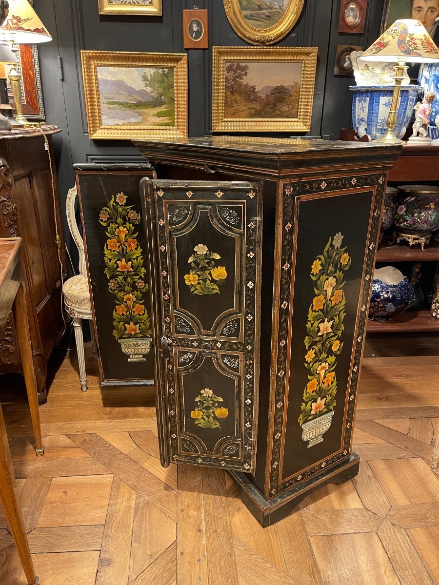 Small Rajasthani Cabinet In Painted Wood -photo-2