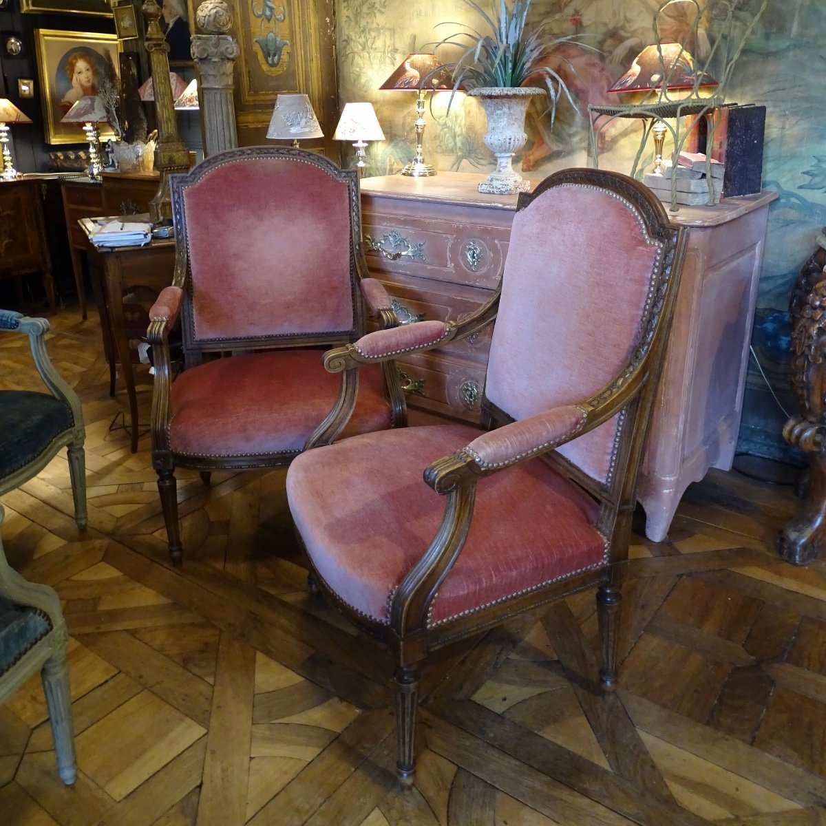 Paire De Fauteuils Style Louis XVI