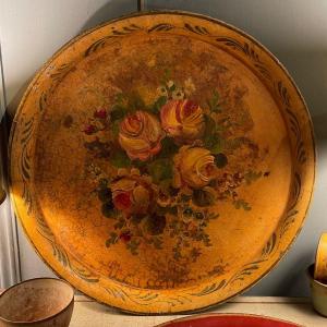 Painted Sheet Metal Tray With 19th Century Floral Decor, Diameter 49.5