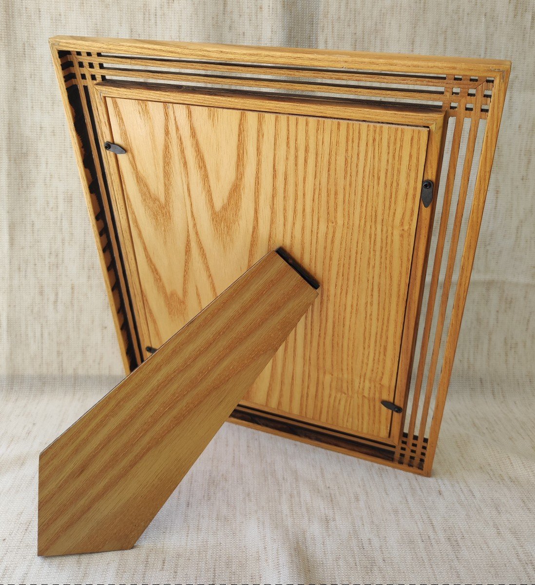 Mackintosh Style Wood Rebate Photo Frame 25cm X 20cm -photo-6