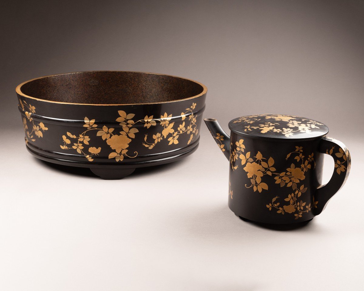 Wash Basin And Ewer In Hiramaki-e, From The Late Edo Or Early Meiji Periods 