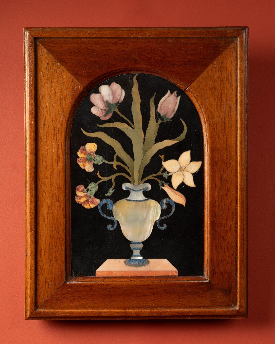 Vase de fleurs en marqueterie de pierres dures, XVIIe siècle