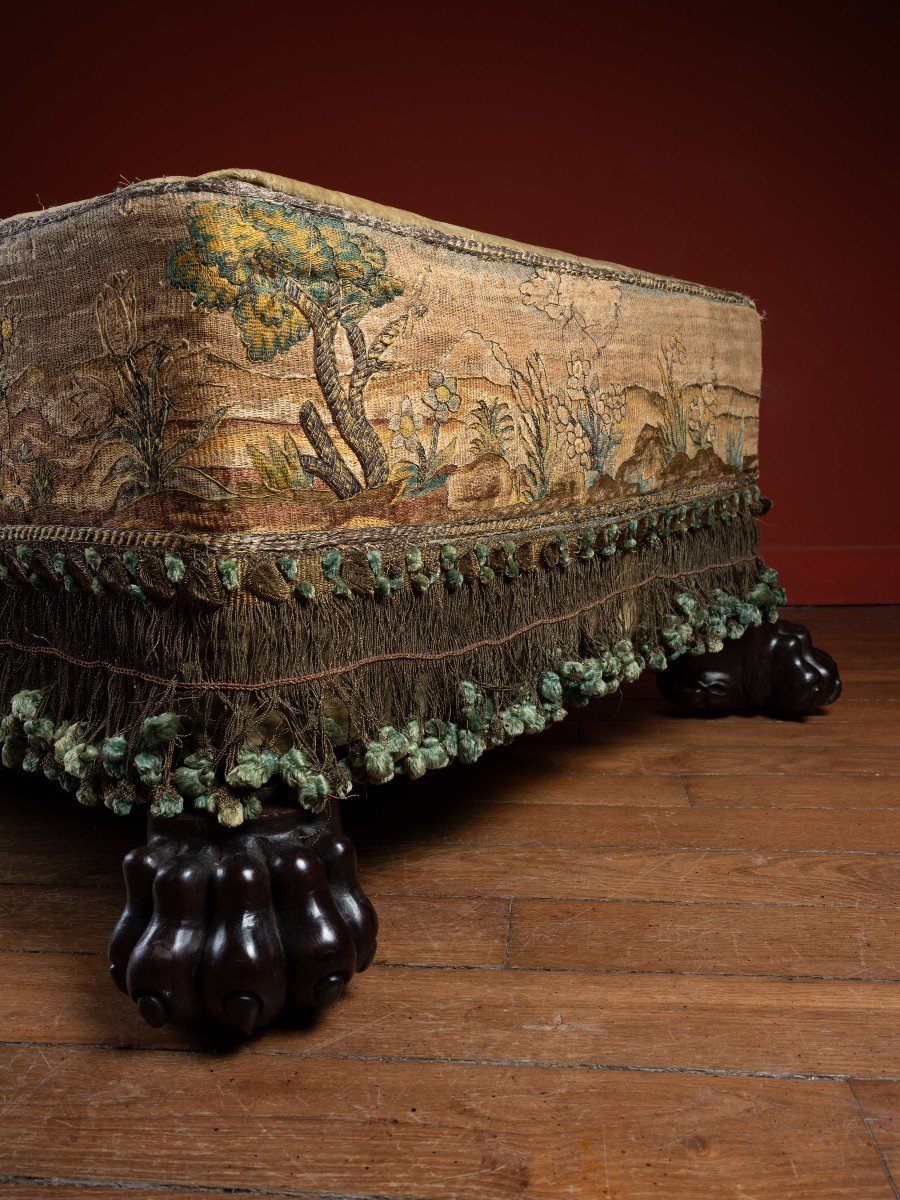 Accent-table/settee In The Taste Of Renzo Mongiardino, With 17th Century Flemish Embroidery-photo-2