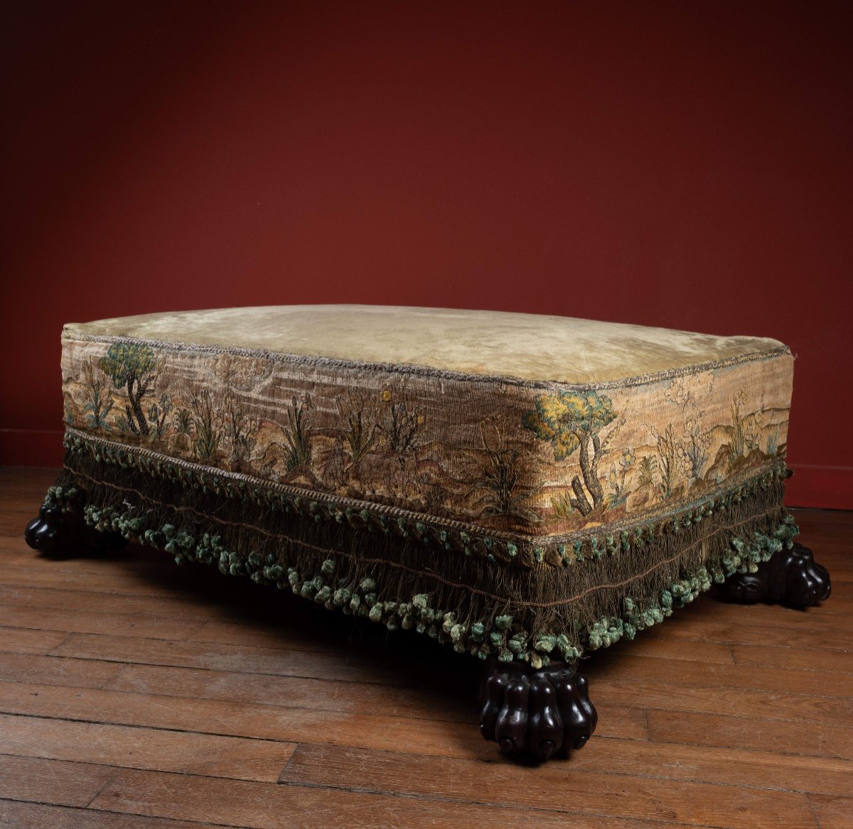 Accent-table/settee In The Taste Of Renzo Mongiardino, With 17th Century Flemish Embroidery