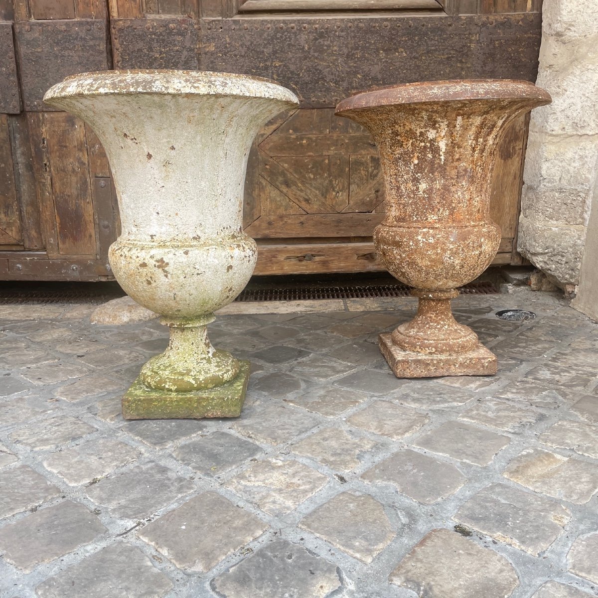 Paire De Grands Vases Médicis XVIIIe