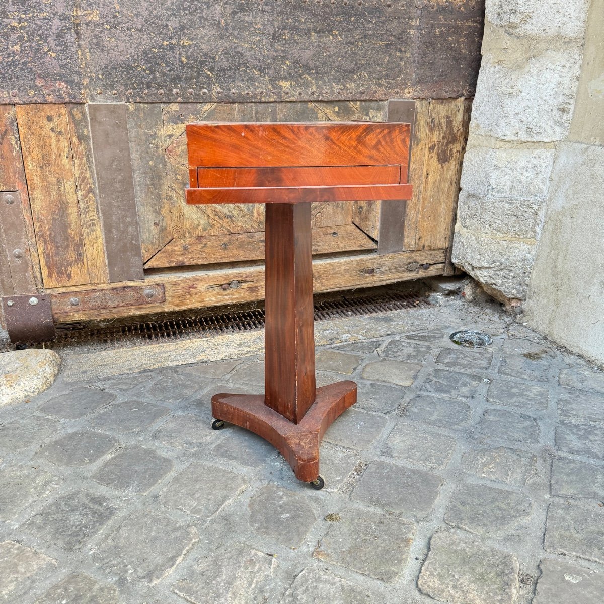 19th Century Chessboard Pedestal Table-photo-4