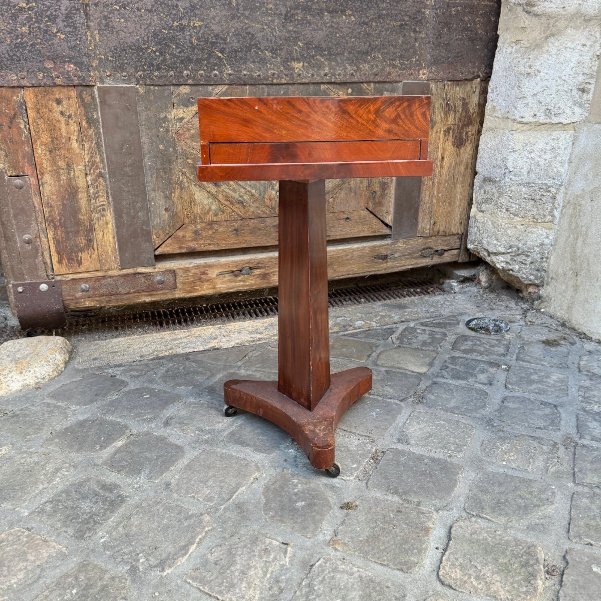 19th Century Chessboard Pedestal Table-photo-1