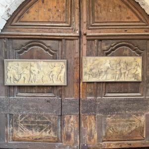 Pair Of Door Toppers With Putti