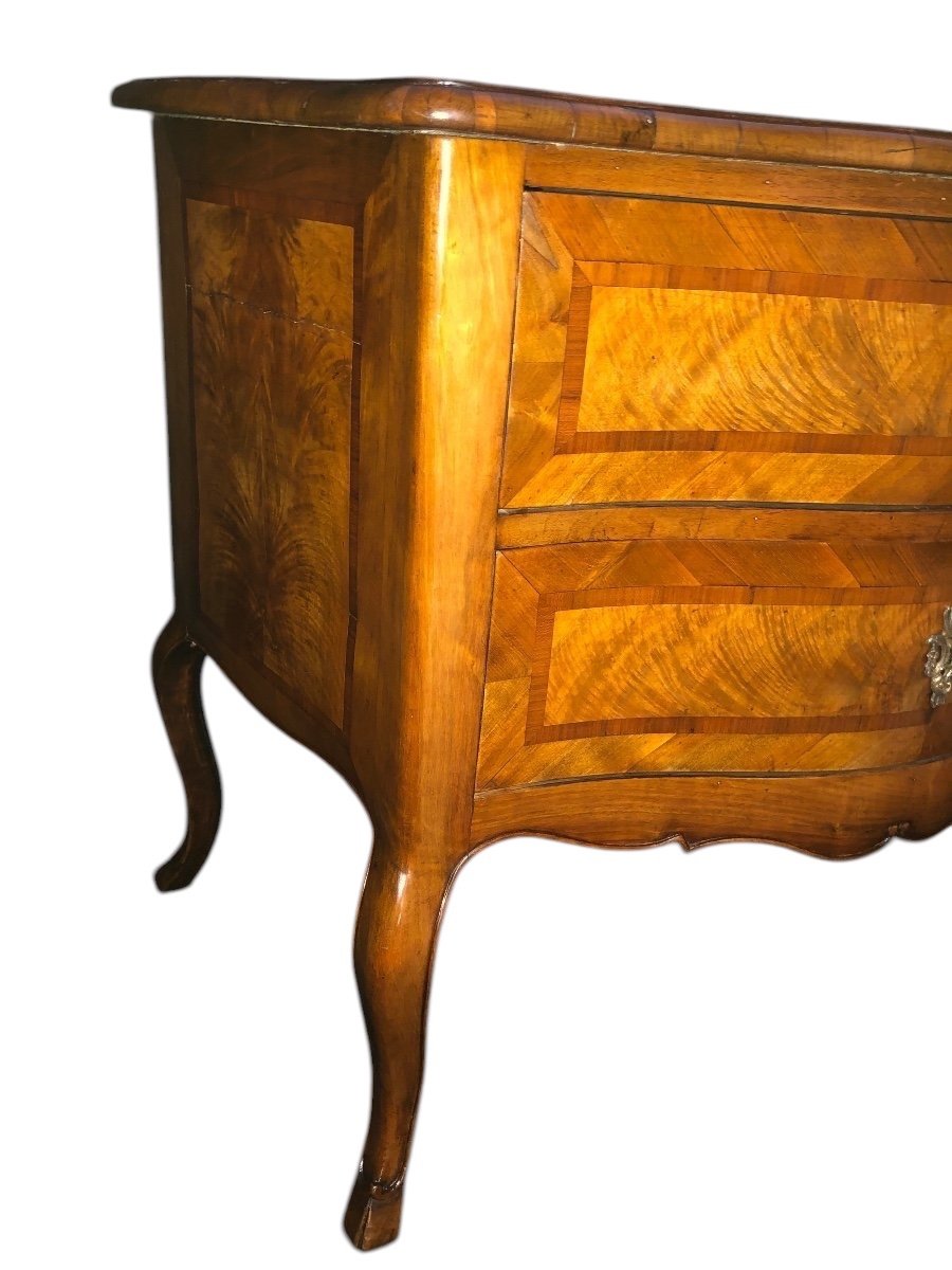 Louis XV Curved Commode-photo-3