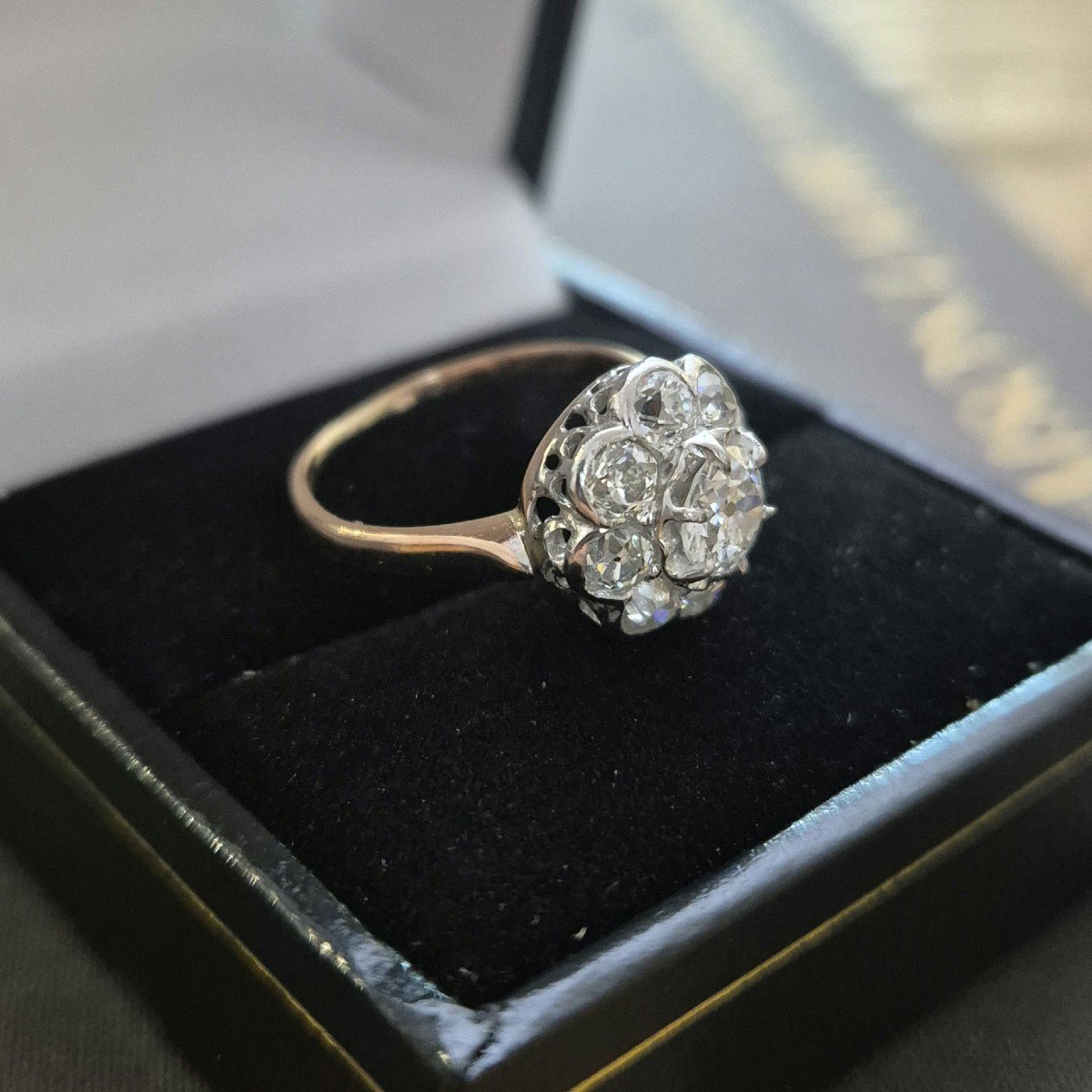 Marguerite Diamond Ring Early 20th-photo-2