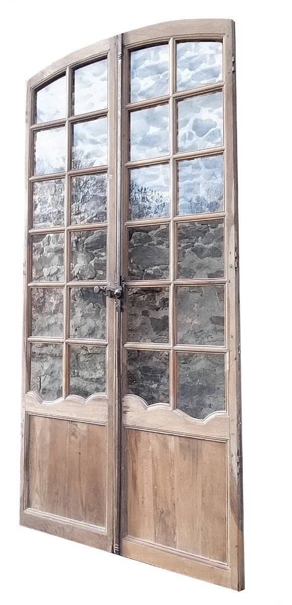 Antique Double Glass Door From The 18th Century In Walnut With Its Original Oak Cremone Bolt-photo-2