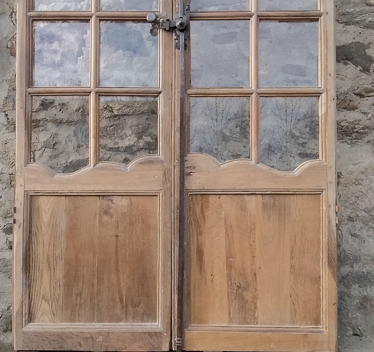 Antique Double Glass Door From The 18th Century In Walnut With Its Original Oak Cremone Bolt-photo-3