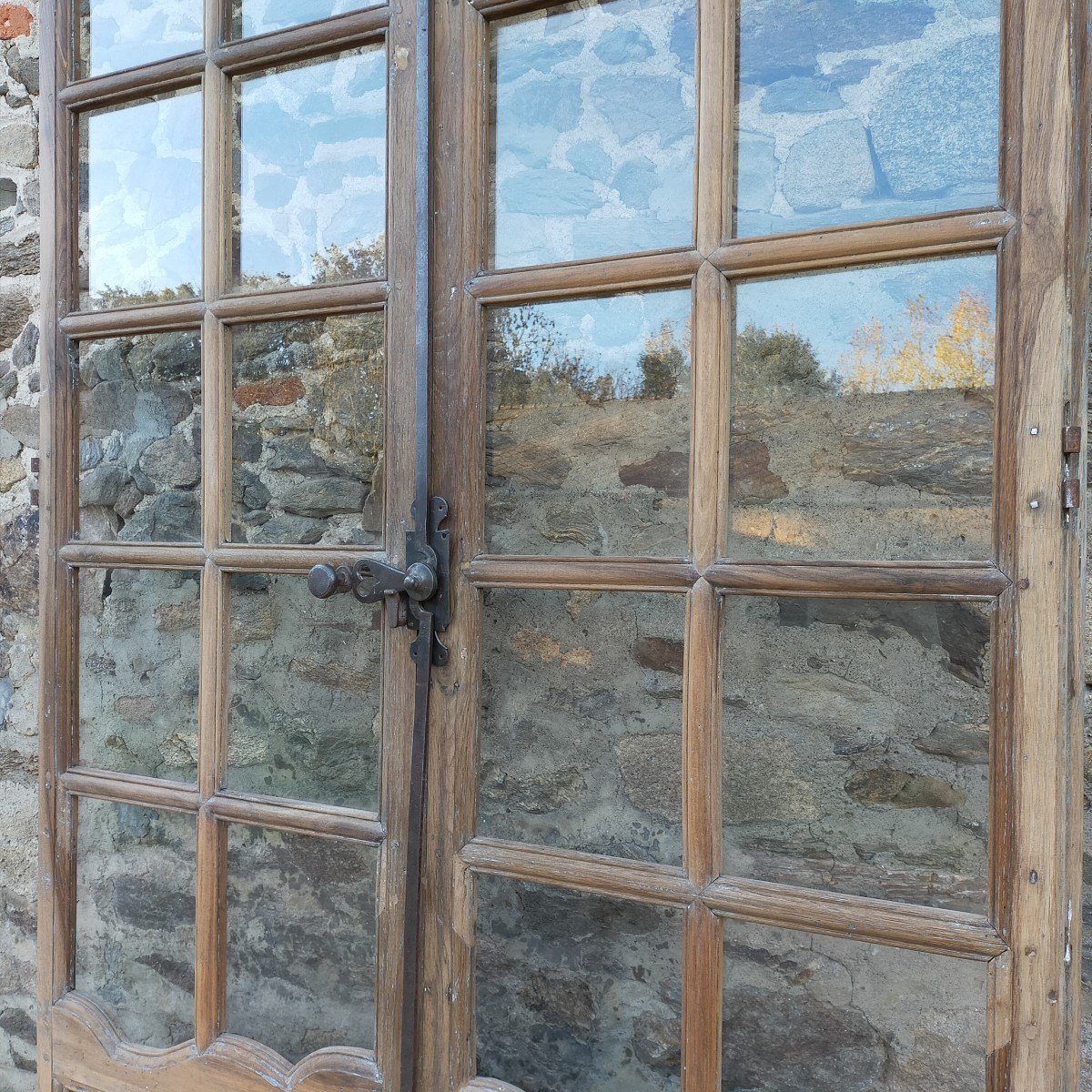 Antique Double Glass Door From The 18th Century In Walnut With Its Original Oak Cremone Bolt-photo-1