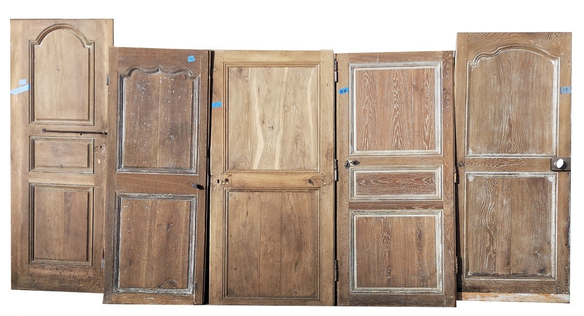 Antique Doors Of Good Quality In Oak From The 18th Century