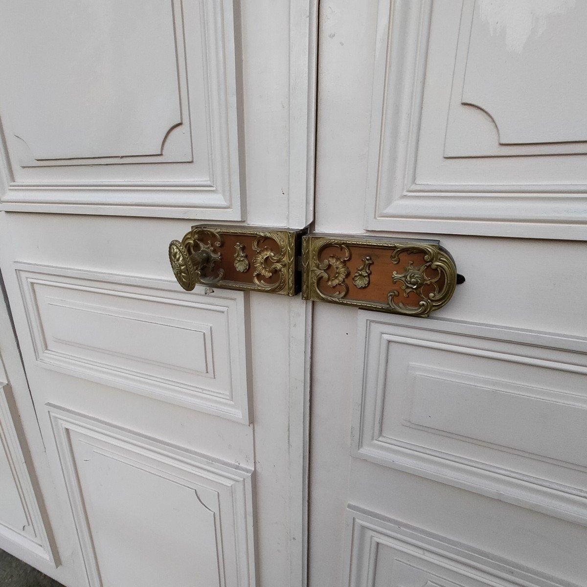 Two 19th Century Double Doors From The Haussmann Period Equipped With Stamped Ironwork-photo-6