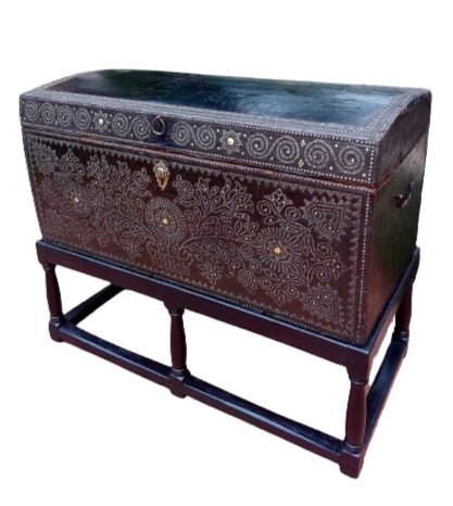 Studded Leather Coach Trunk Late 17th-early 18th Century-photo-8