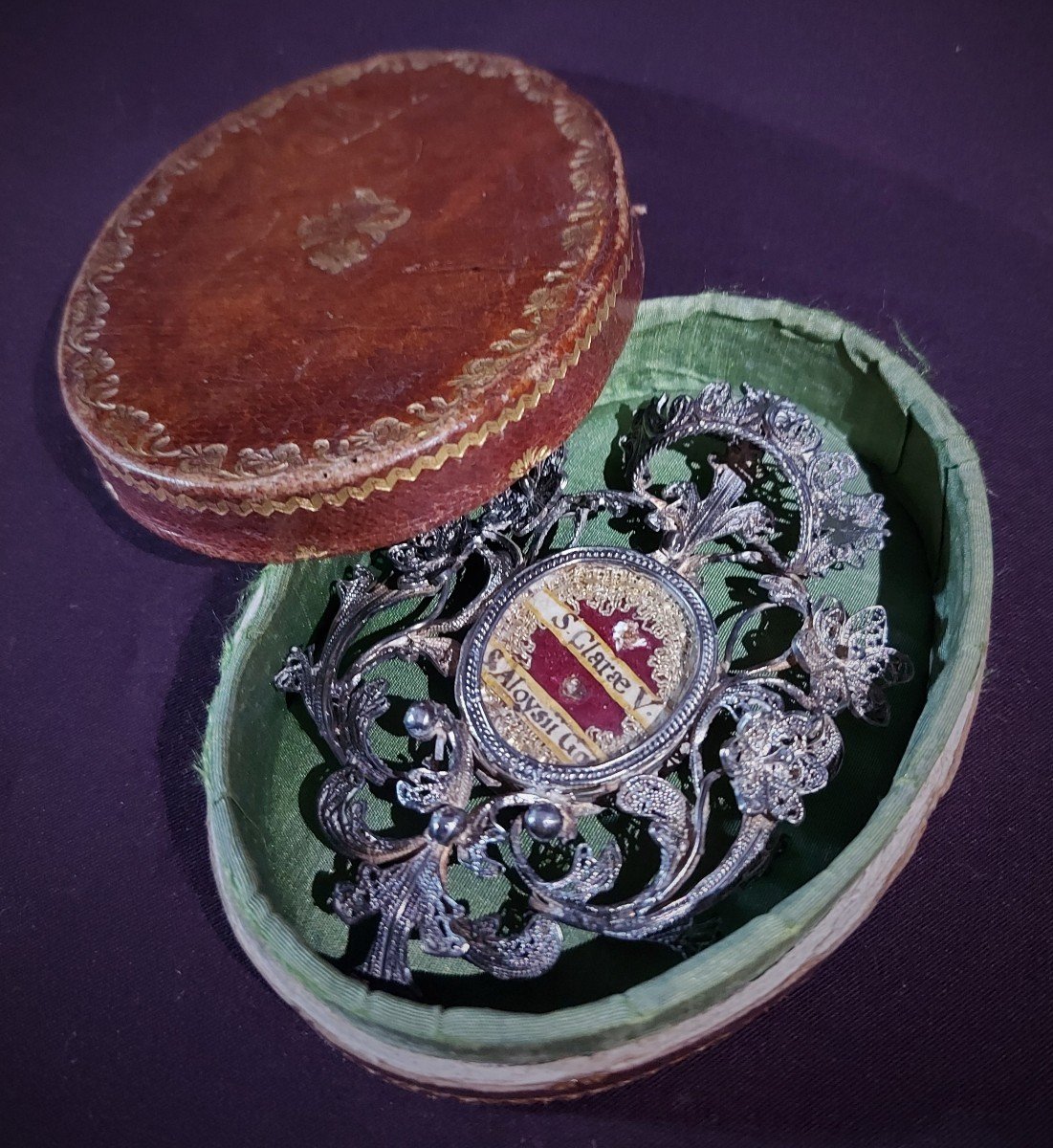 Reliquary Frame Filigree Silver In Its Case 18th Century