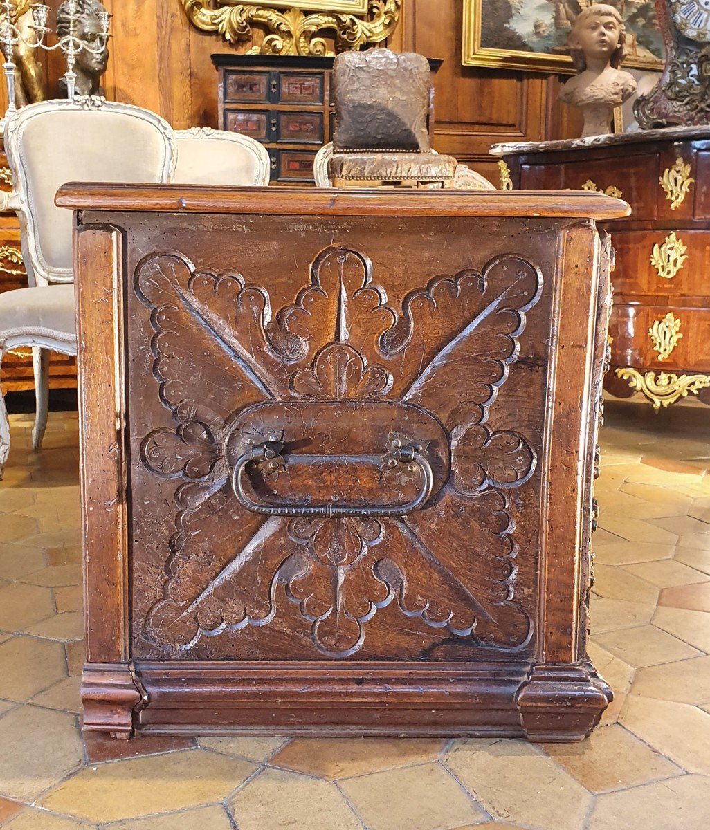 18th Century Wedding Chest-photo-1