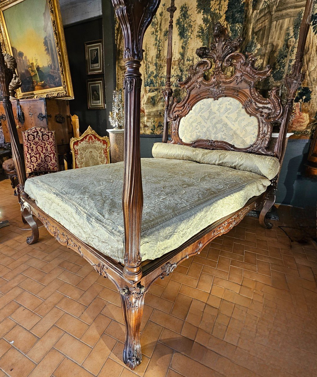 Important 19th Century Column Bed-photo-4