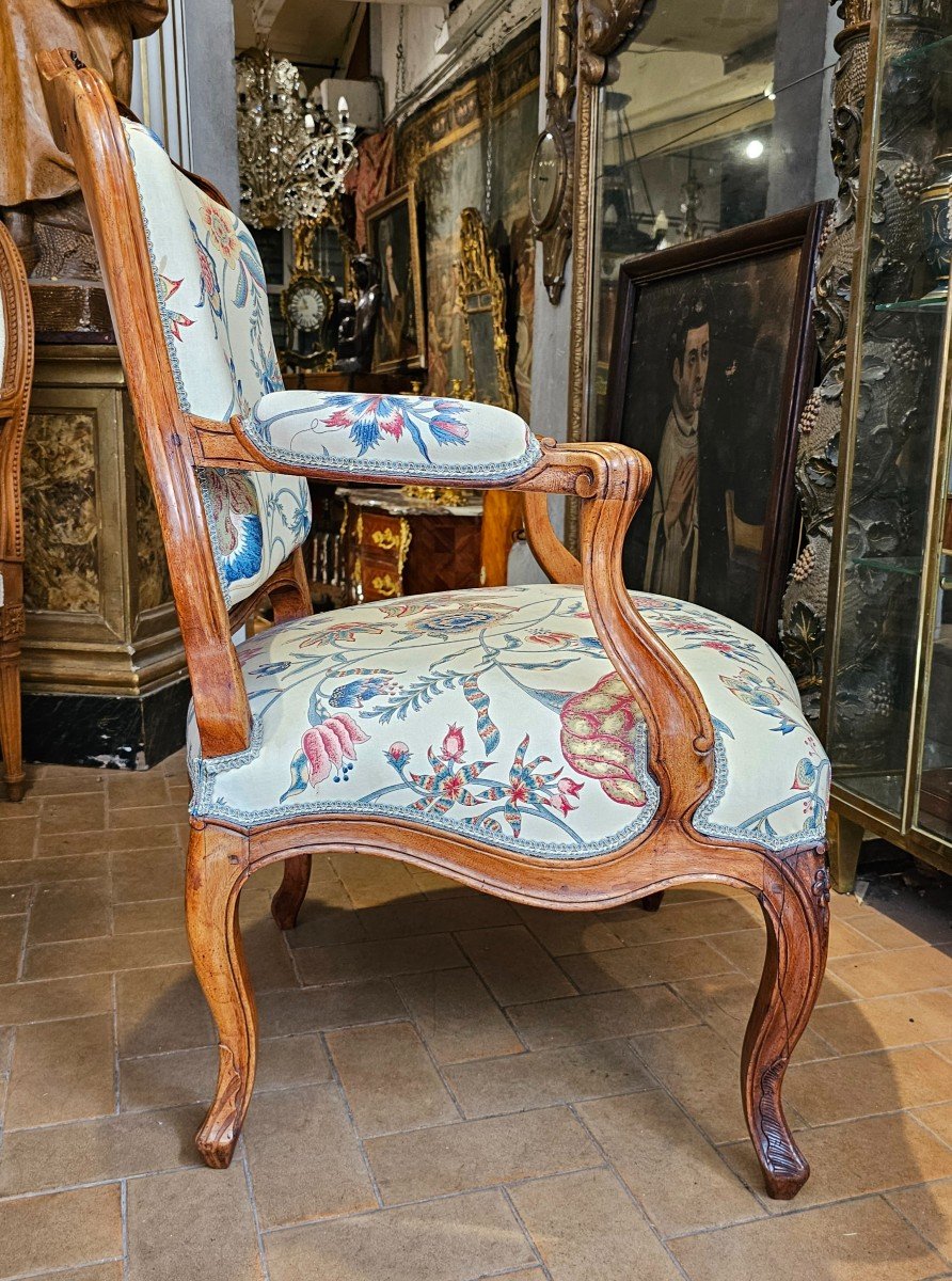 Paire De Larges Fauteuils Epoque Louis XV-photo-3