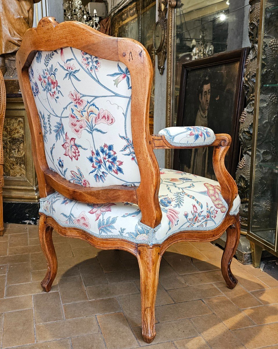 Paire De Larges Fauteuils Epoque Louis XV-photo-2