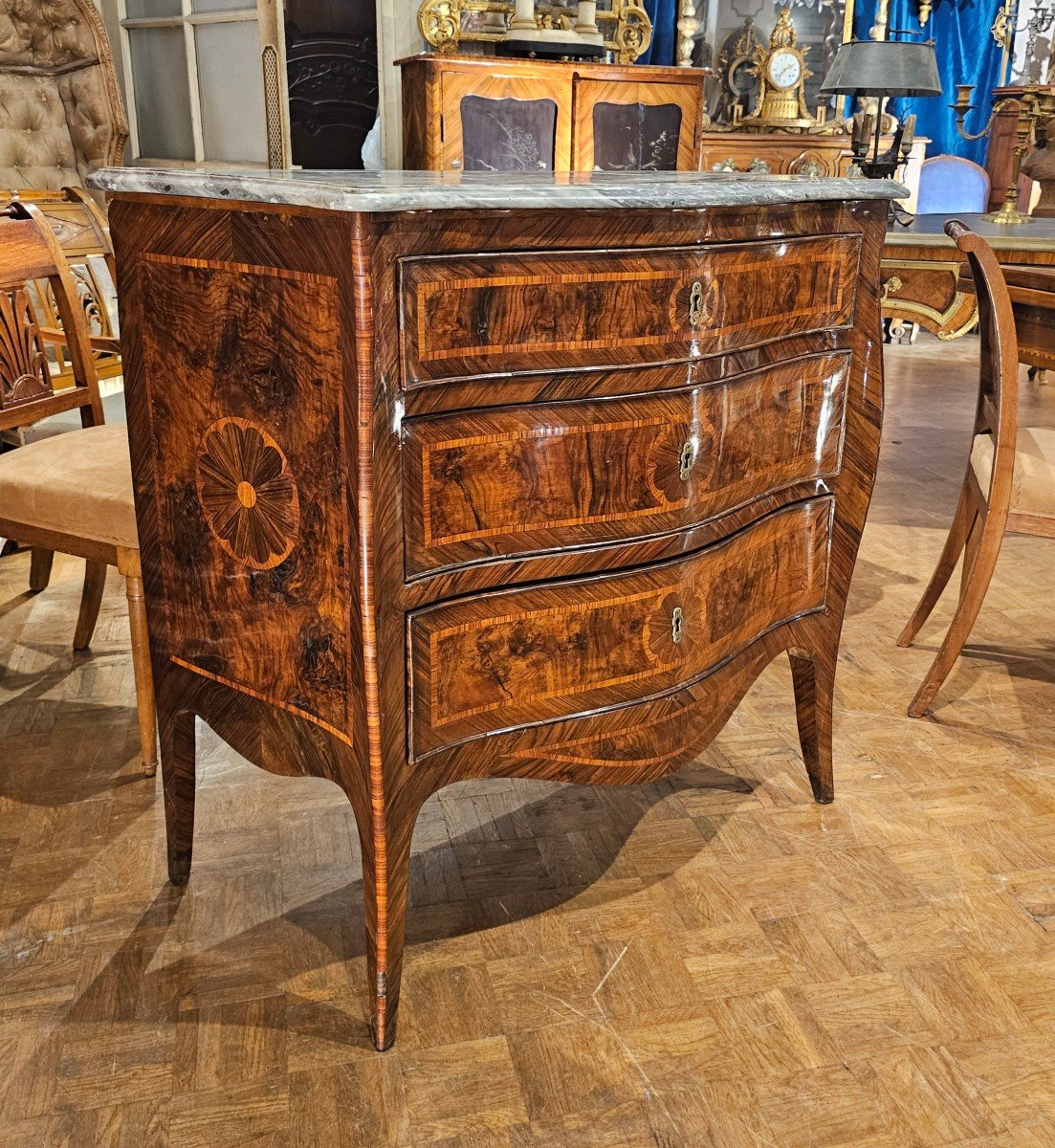 Louis XV Period Curved Chest Of Drawers-photo-2