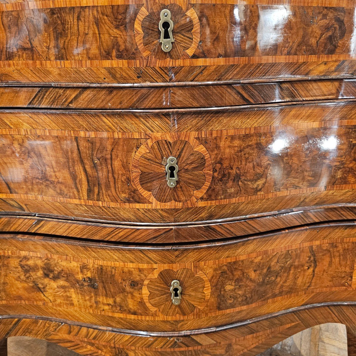 Louis XV Period Curved Chest Of Drawers-photo-4