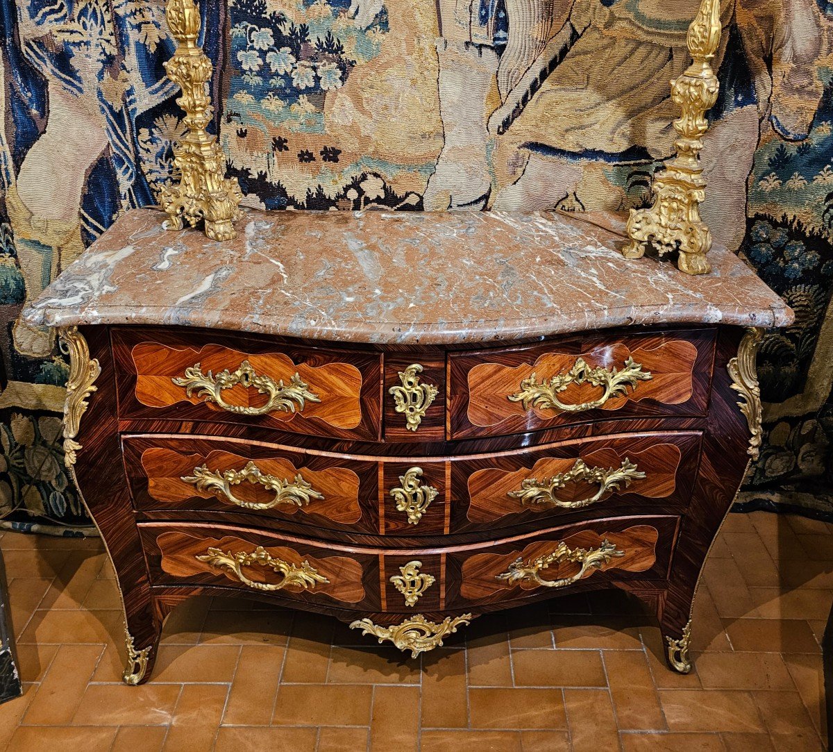 Commode De Forme Galbée Epoque Louis XV-photo-3