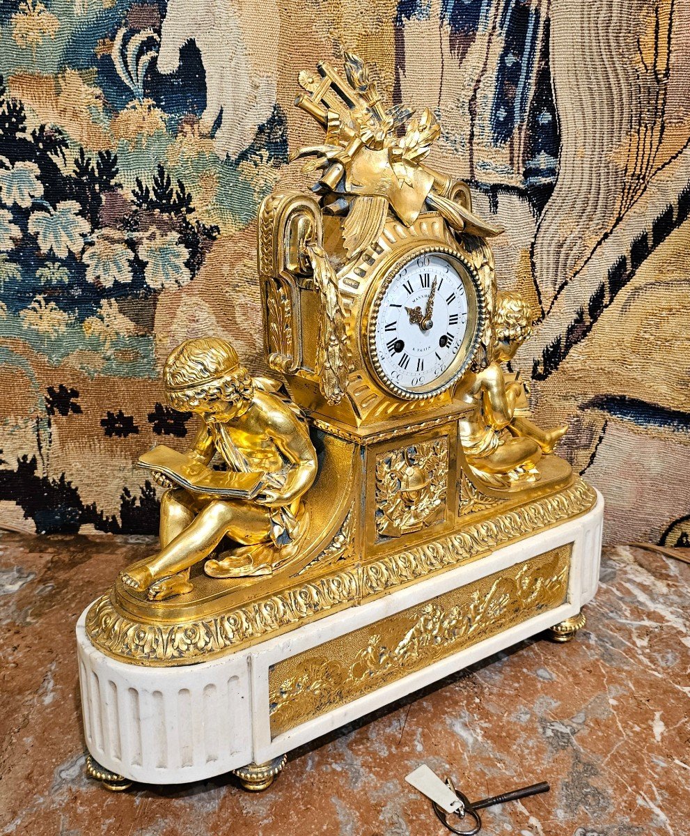 Important Louis XVI Period Gilt Bronze Clock-photo-1